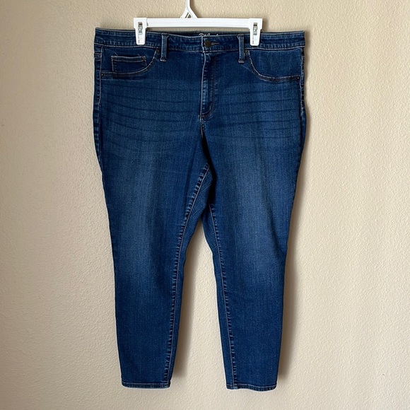 Universal Thread High Rise Jegging 18/34S - Picture 4 of 6